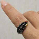 انگشتر کلاغ و یاقو